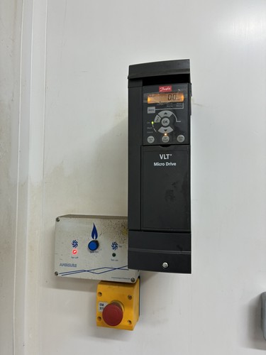 Danfoss vlt inverter drive - inverter,